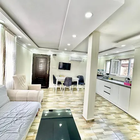 Sultanahmet Life Deluxe מלון דירות 4*