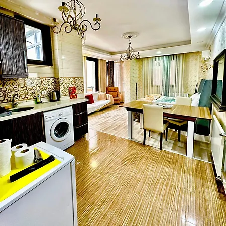 Sultanahmet Life Deluxe מלון דירות 4*